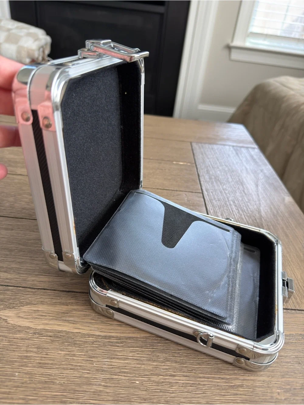 N/A black tablet